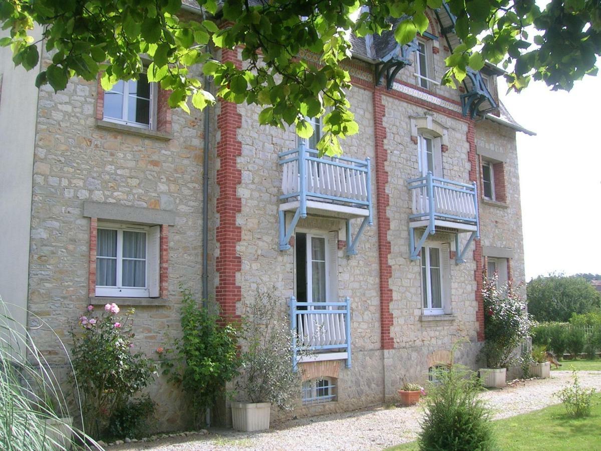 Studette Villa Odette Bagnoles de l'Orne Normandie Exterior photo